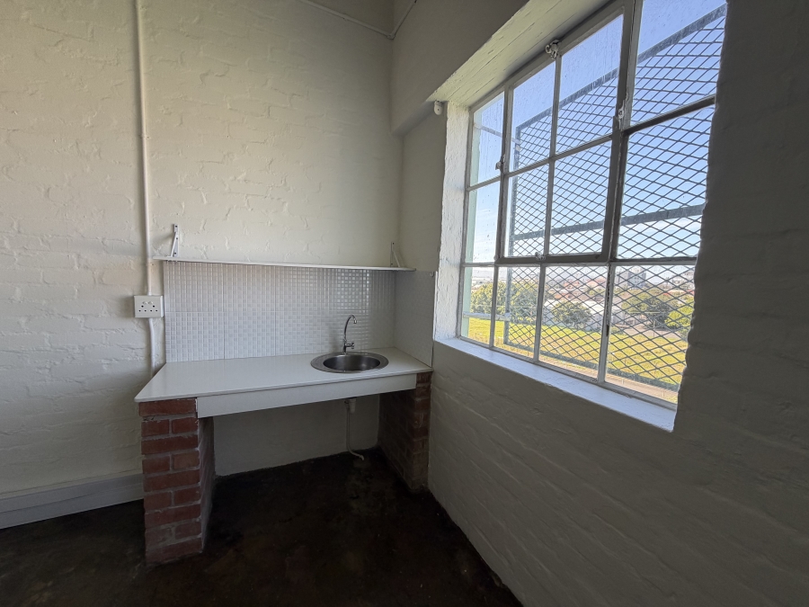 To Let Commercial Property for Rent in Woodstock Western Cape